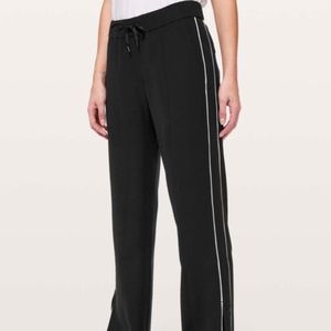 Lululemon On the Right Track Pant 31"